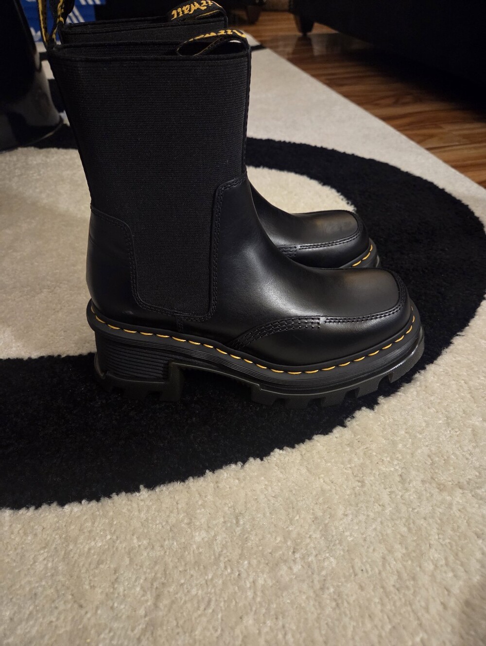 DR.MARTENS CORRAN CHELSEA ATLAS LEATHER HEELED BOOT SZ 8W